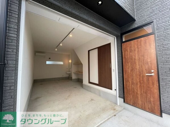 Garage House T-ONEの物件内観写真